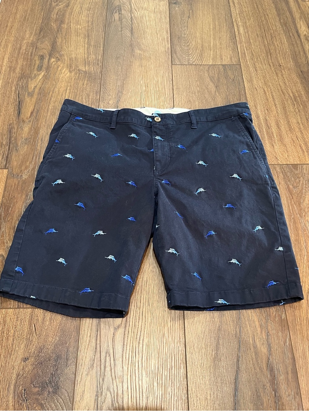 Tommy Bahama Boracay Marlin Ombre Shorts Mens 36 Blue Stretch Chino Flat Front